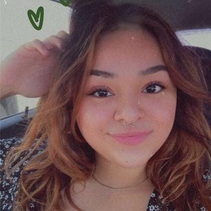 Meet your Posher, Mia